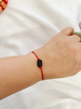 Pulsera Protección Turmalina Hilo Rojo